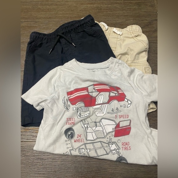 Log of 4 Boys Shorts and shirt size 4T
Brands are old navy, carters,  okie dokie - Picture 1 of 9